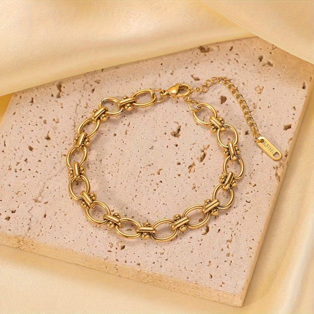Image of 1pc Of Exquisite Hollow Circular Geometric Retro Style Golden Stainless Steel Bracelet European And American Women' Party Party Wear Additions Fashion Bracelet