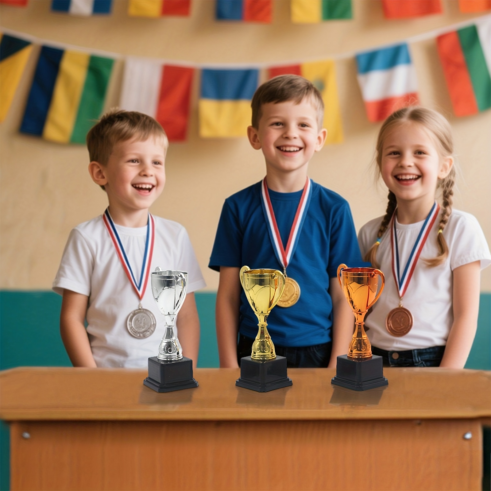 сет од 6 големи венус трофеи изработени од пластика - 5.31 инчи (приближно 13.5 cm) висина - идеални за подароци за  , награди и спортски натпревари, трофеи во форма на ѕвезда Детали за производот 4