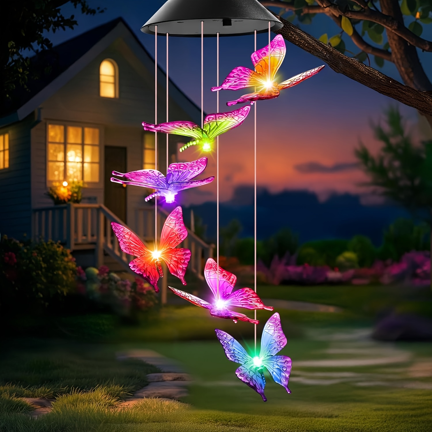Luces de carrillón de viento con energía solar con diseños de mariposas moradas y amarillas, que incluyen iluminación LED exterior que cambia de color para fines decorativos de paisajismo. Estas lámparas solares de jardín y luces colgantes son regalos perfectos para madres y esposas.