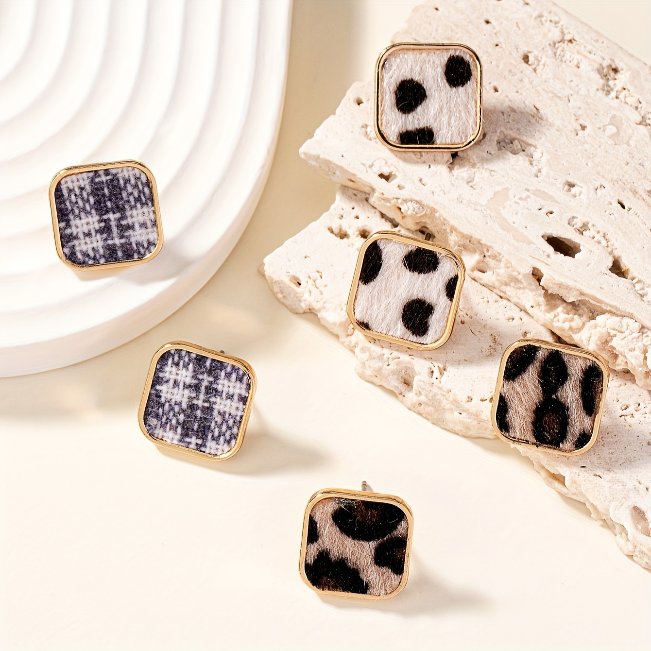 

Exquisite Square Shaped Stud Earrings Zinc Alloy 18k Plated Jewelry With Leopard Print Vintage Elegant Style Female Gift