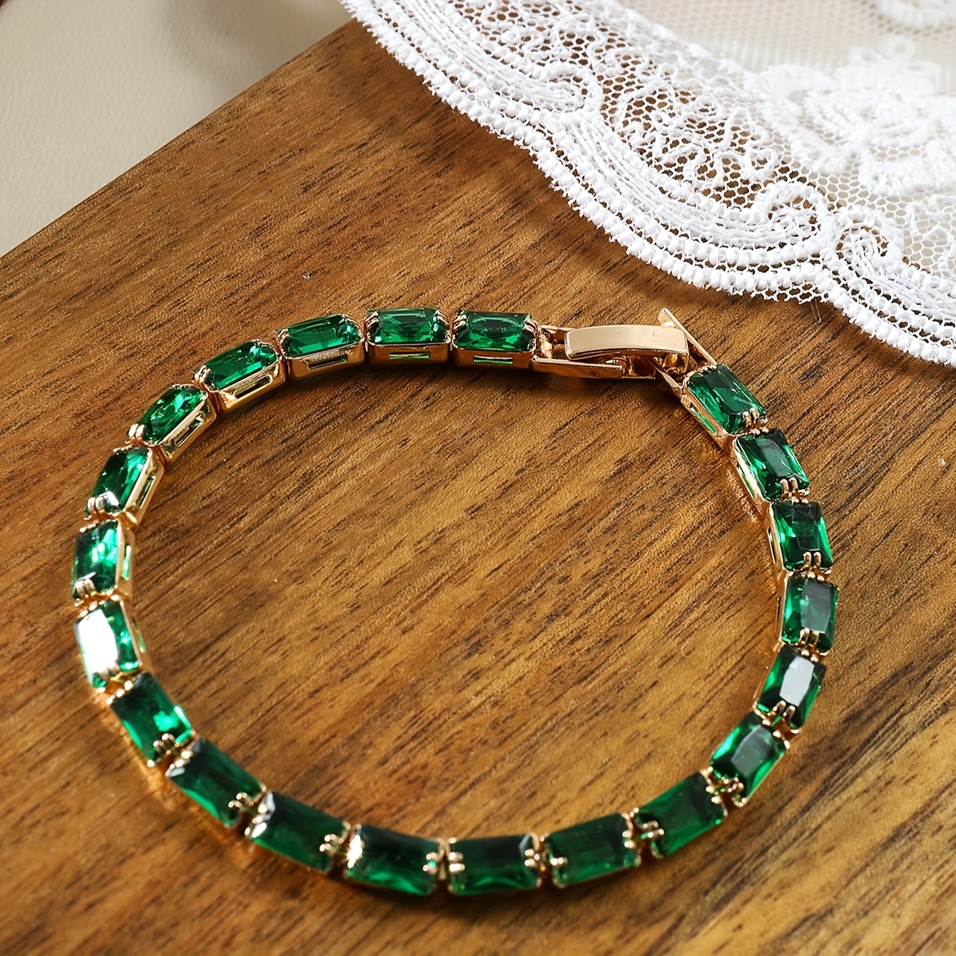 TEMU Retro Green Tennis Bangle Bangle Bracelet Inlaid With Synthetic Synthetic Synthetic Zircon, Suitable For Daily Wear, A Holiday Gift For