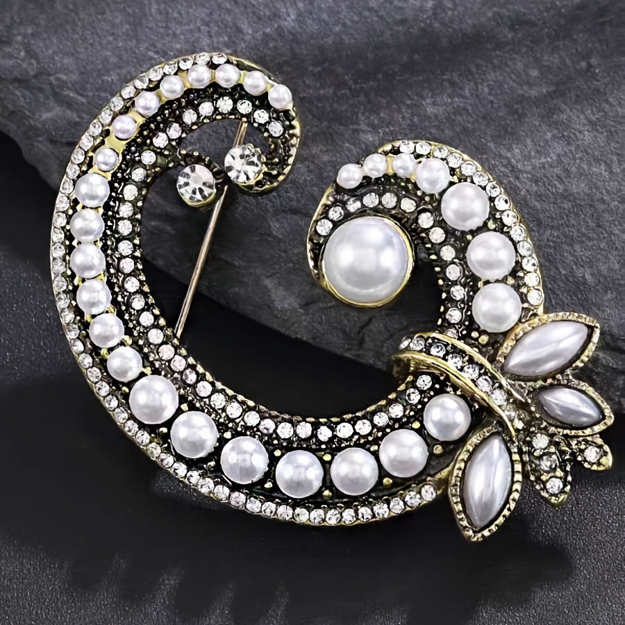 

Premium Vintage Letter G Brooch New Small Fragrance Luxury Accessories Faux Pearl Pin For Women