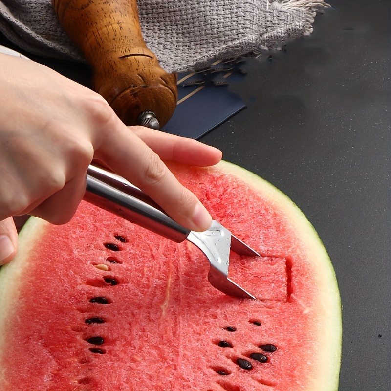 

1pc, Stainless Steel Watermelon Cutter Multi-functional Watermelon Fork Cutting Melon Divider Creative Tool Fruit Fork