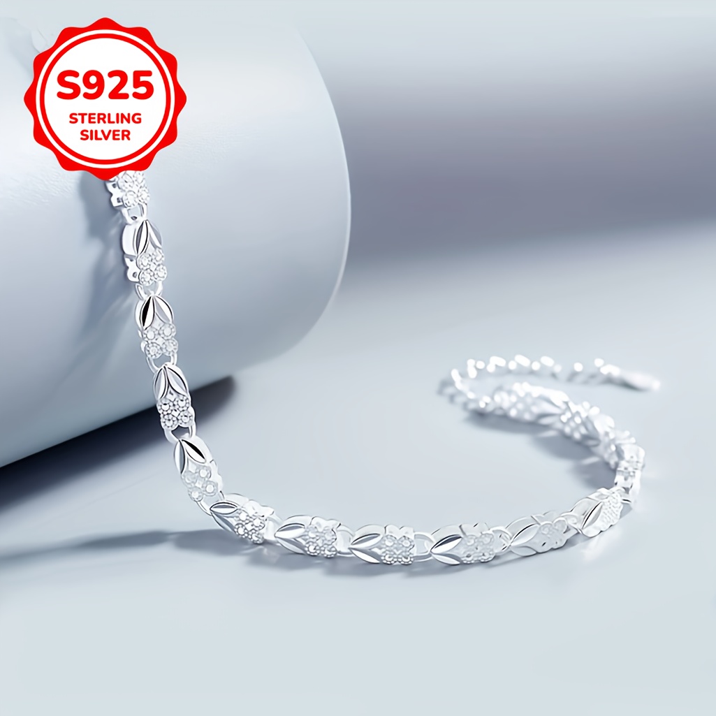 

Vintage 925 Sterling Silver Bracelet - Chic Style With Intricate Leaf Design, Adjustable Chain Closure | Ideal For & Gift-