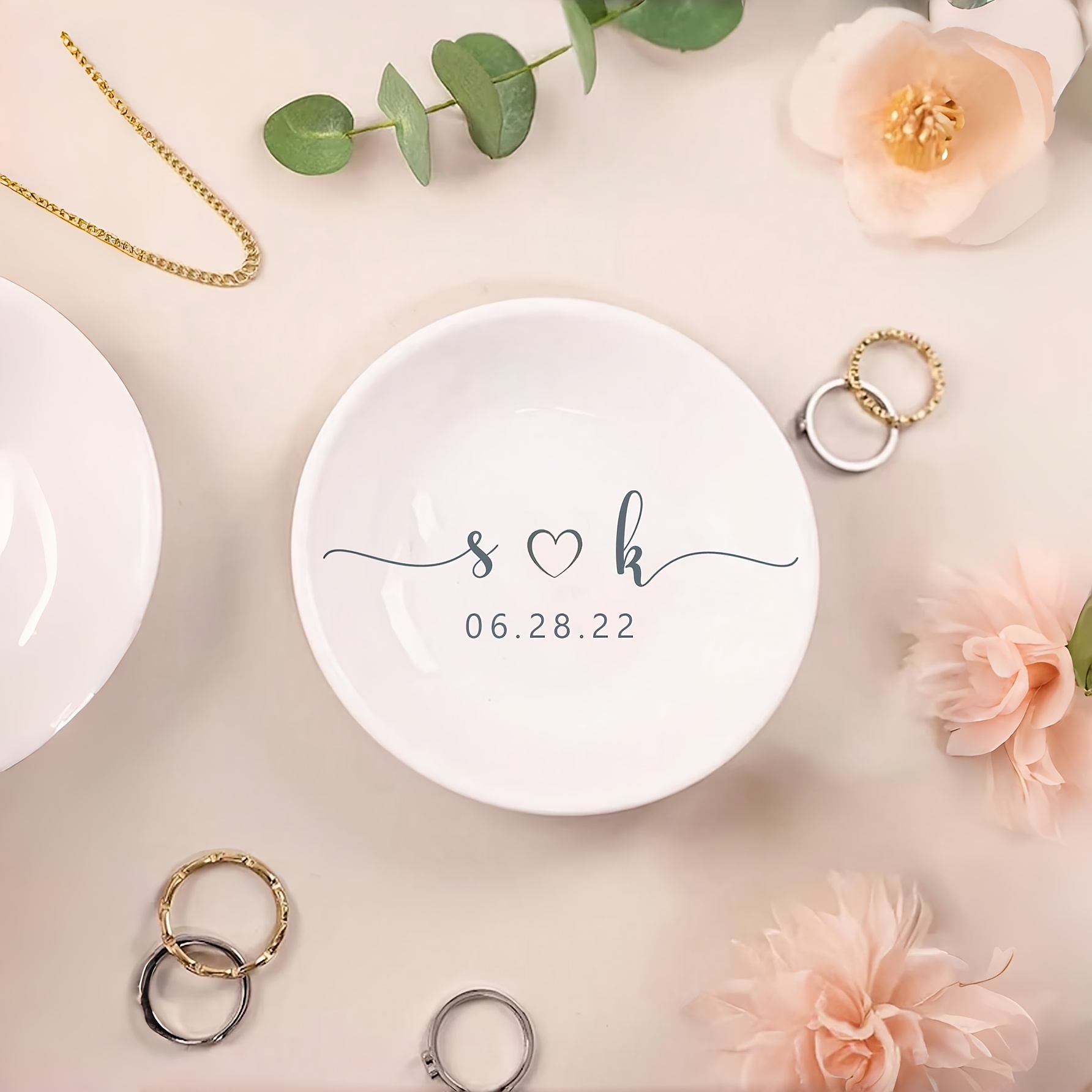 E-shop Personalisierte Ringplatten mit Namen und , individuelle Schmuckschatullen, personalisierte Verlobungs- und Hochzeitsgeschenke, personalisierte