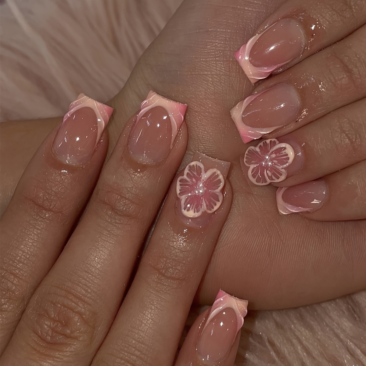 

Short Square 3d Flower Nail Tips With White Beads And Pink , French Manicure Design, Color Matching, Square Shape False Nails Set