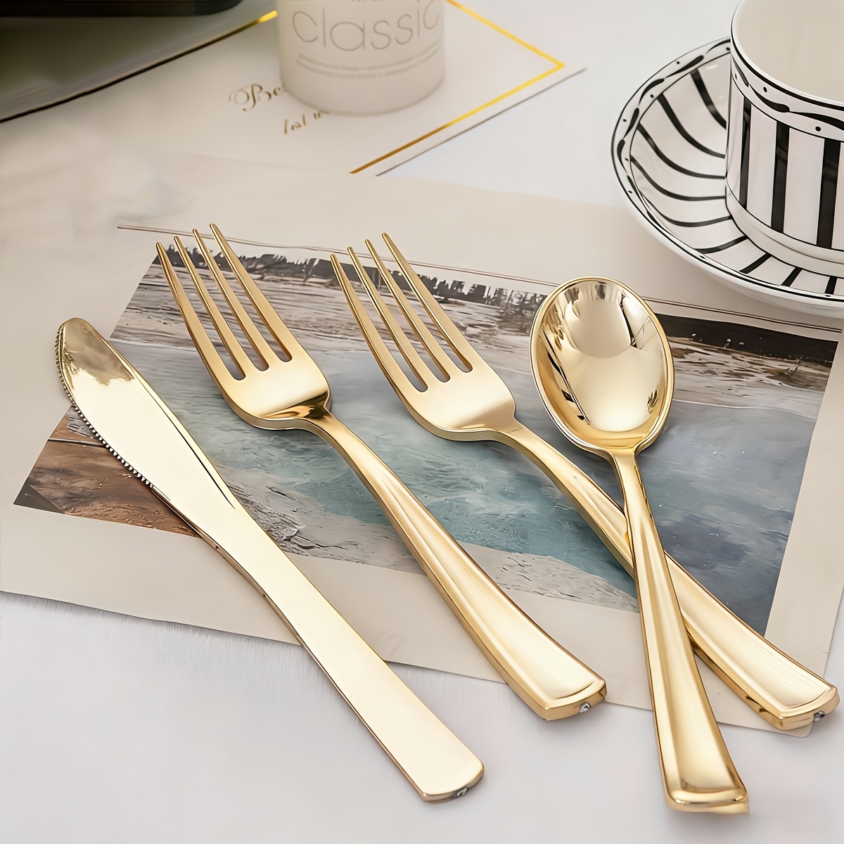 10/30/60-teiliges goldenes minimalistisches  -set aus kunststoff, hochwertiges wiederverwendbares geschirr,   für partys, versammlungen, hochzeiten, bälle, geburtstage, valentinstag, karneval, ramadan, ostern, st. patricks day