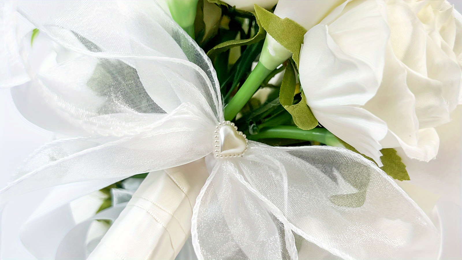 элегантная калла для свадебного букета лотоса романтическая вода свадебные фотографии особые случаи детали 4