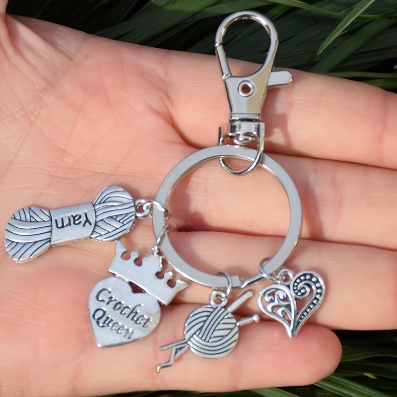 TEMU Crochet Queen Alloy Keychain Fashion Accessory With Heart, Crown, And Knitted Beads | Carving "knitted" And "crochet Queen" Patterns As A Gift