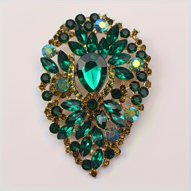 Retro Water Crystal Brooch Pin With An Unconventional Shape For Ladies