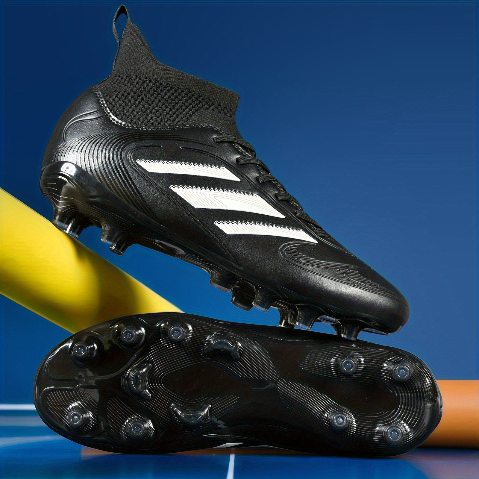 Zapatillas de Fútbol para Hombre, Botas Premium Sin Costuras Antideslizantes y Duraderas para Césped Exterior con Súper Agarre y Soporte de Tobillo, de Alta Gama y Estilo