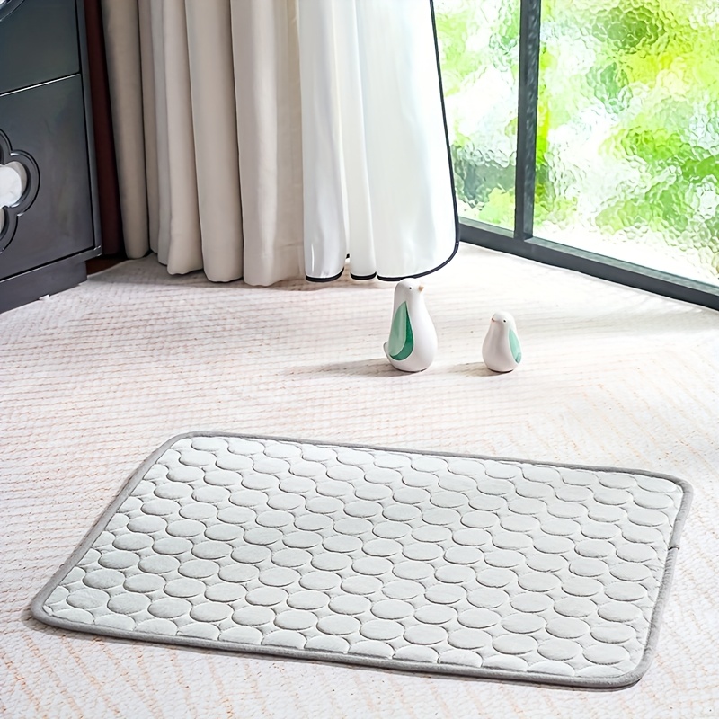 Image of 1pc And Dog Cooling Mat, Portable Summer Breathable Washable Pet Mat, Suitable For Bed, Floor, Sofa, Universal For Indoor And Outdoor