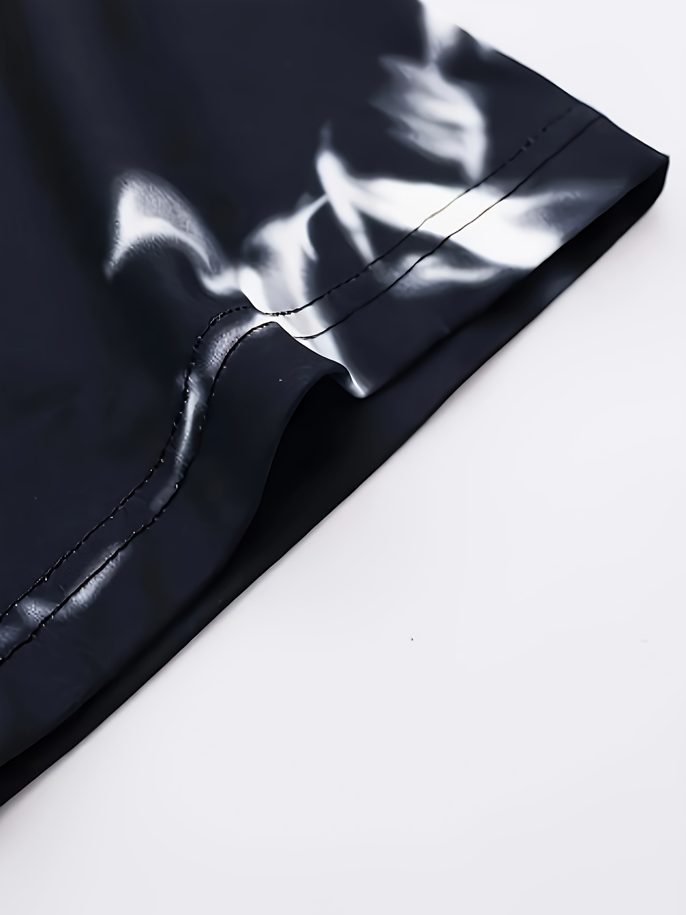 Men's Casual Short Sleeve T-Shirt - Gradient Ink Splatter & Bird Pattern Design, Green & White Opaque Polyester Blend Knit Fabric, Breathable Round Neck Tee for Spring/Summer Daily Wear & Vacation, Leisure Apparel, Relaxed Fit Shirt, Opaque Material, PLUS SIZE