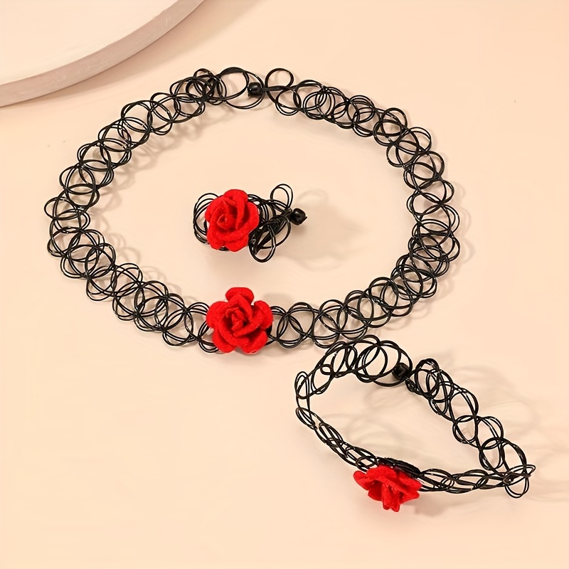 E-shop Ein Set aus rotem Samt, Rosen-Spitze, elastischem Halsband, Armband und Ring-Kombination, als Geschenk zum Valentinstag