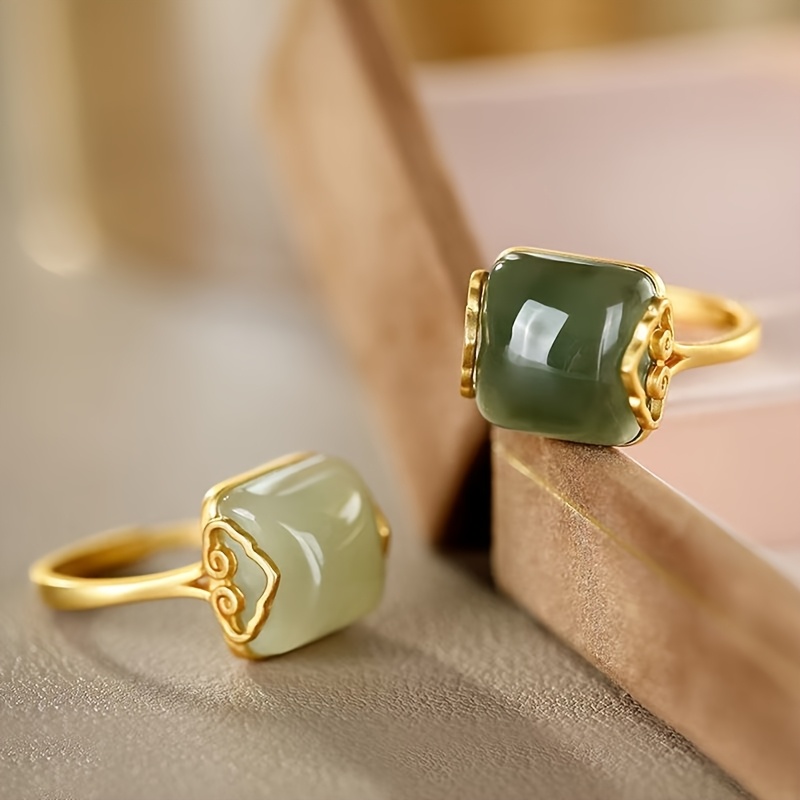 

Elegant Vintage-inspired For Women - Chic Green With Golden Accents, Middle Eastern Style,