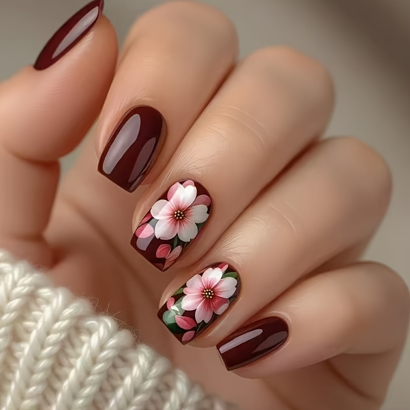 TEMU Lot de 24 faux ongles bordeaux peints à , à presser, courte carrée/ronde avec pointes à fleurs de , faux ongles brillants pour mains et pieds,