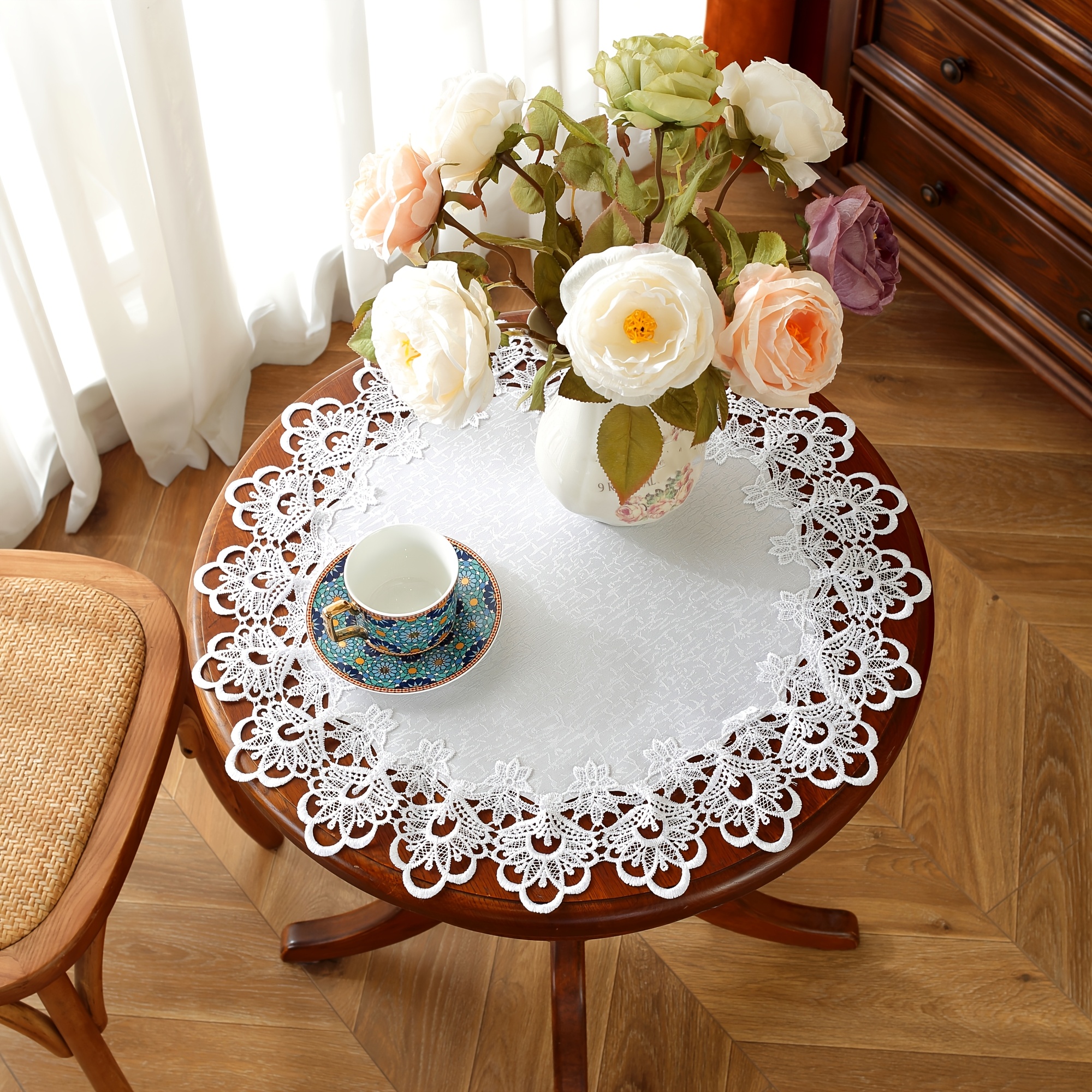 

1pc Elegant White Lace Round Tablecloth - 100% Polyester Woven Fabric, Machine Made, Decorative Mat For Kitchen, Living Room, Bedroom, Picnic, Holiday Decor, Gift, Party, Wedding