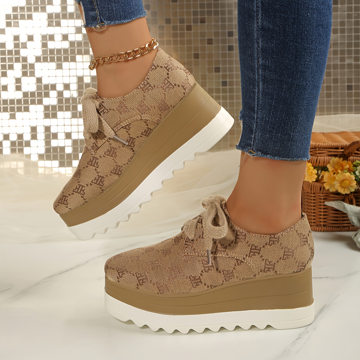 Plus Size Two-Tone Platform Thick Sole Lace-Up Flat Shoes for Women