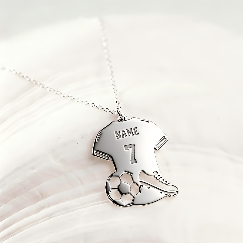 TEMU Collier de football personnalisé avec nom et numéro - Pendentif style maillot avec breloque de football, cadeau de sport personnalisé pour