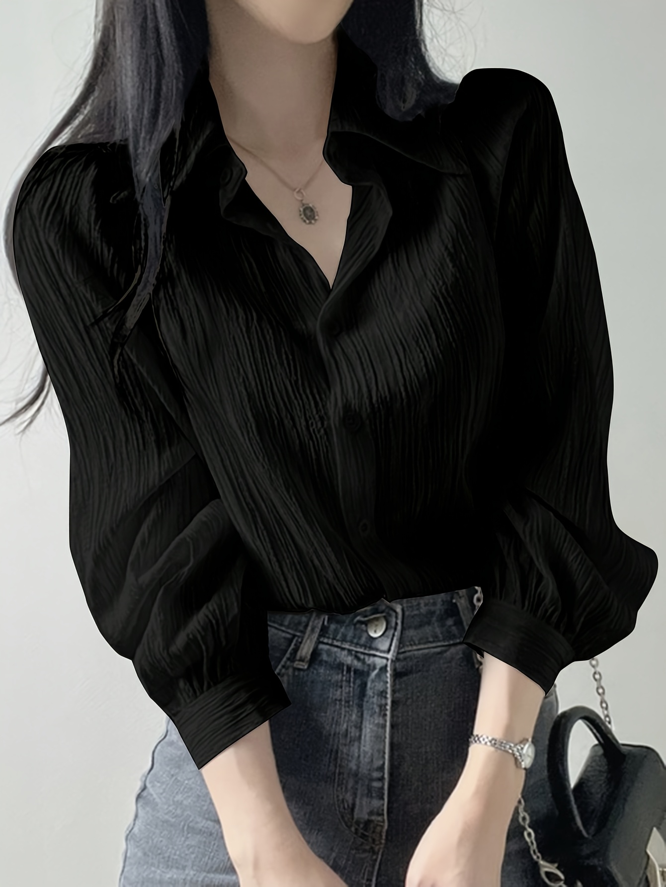 신상 가을/겨울 여성 셔츠, 우아한 여성 셔츠, 아름다운 여성 셔츠, 플리츠 소재, 단색, 턴 칼라, 루즈핏, 블랙, 봄/가을 착용