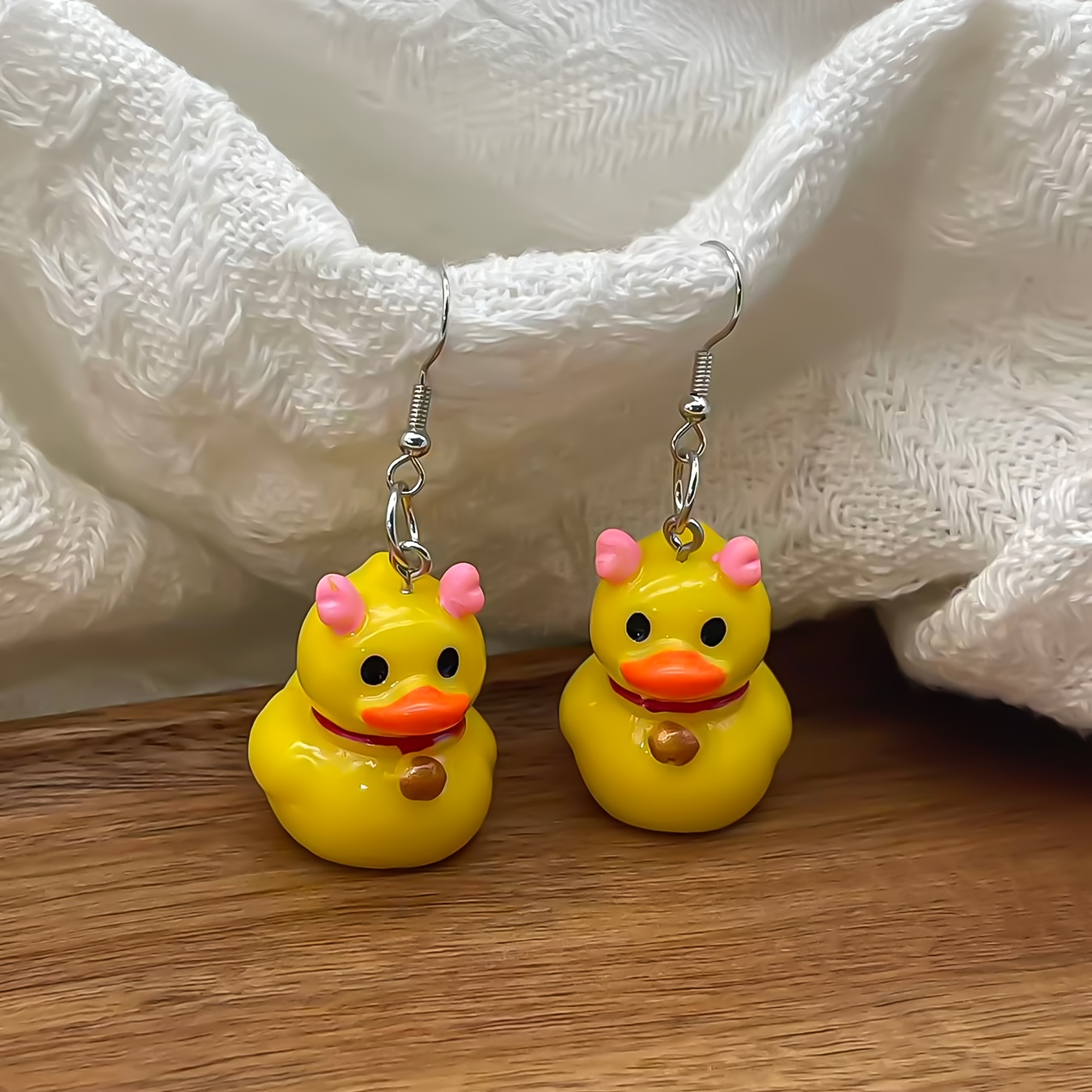 1 Pair, Elegant Temperament Style Small Duck Earrings Fashionable Individual Women's Resin Earrings Daily Vacation Holiday Party Wear