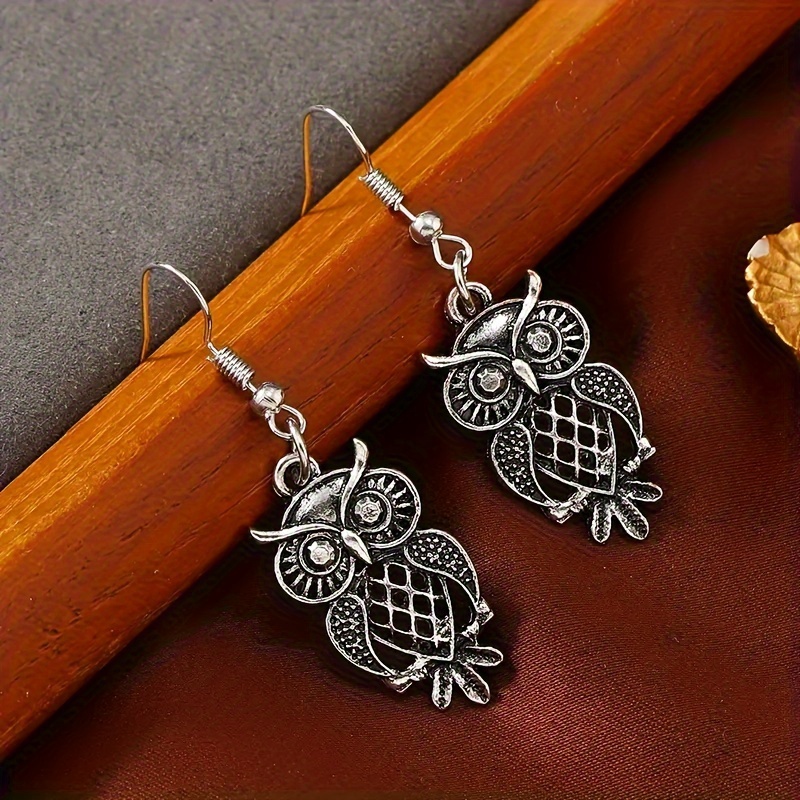 Image of 1 Pair Bohemian Niche Design Hollow Owl Women's Creative Earrings For Vacation Wear