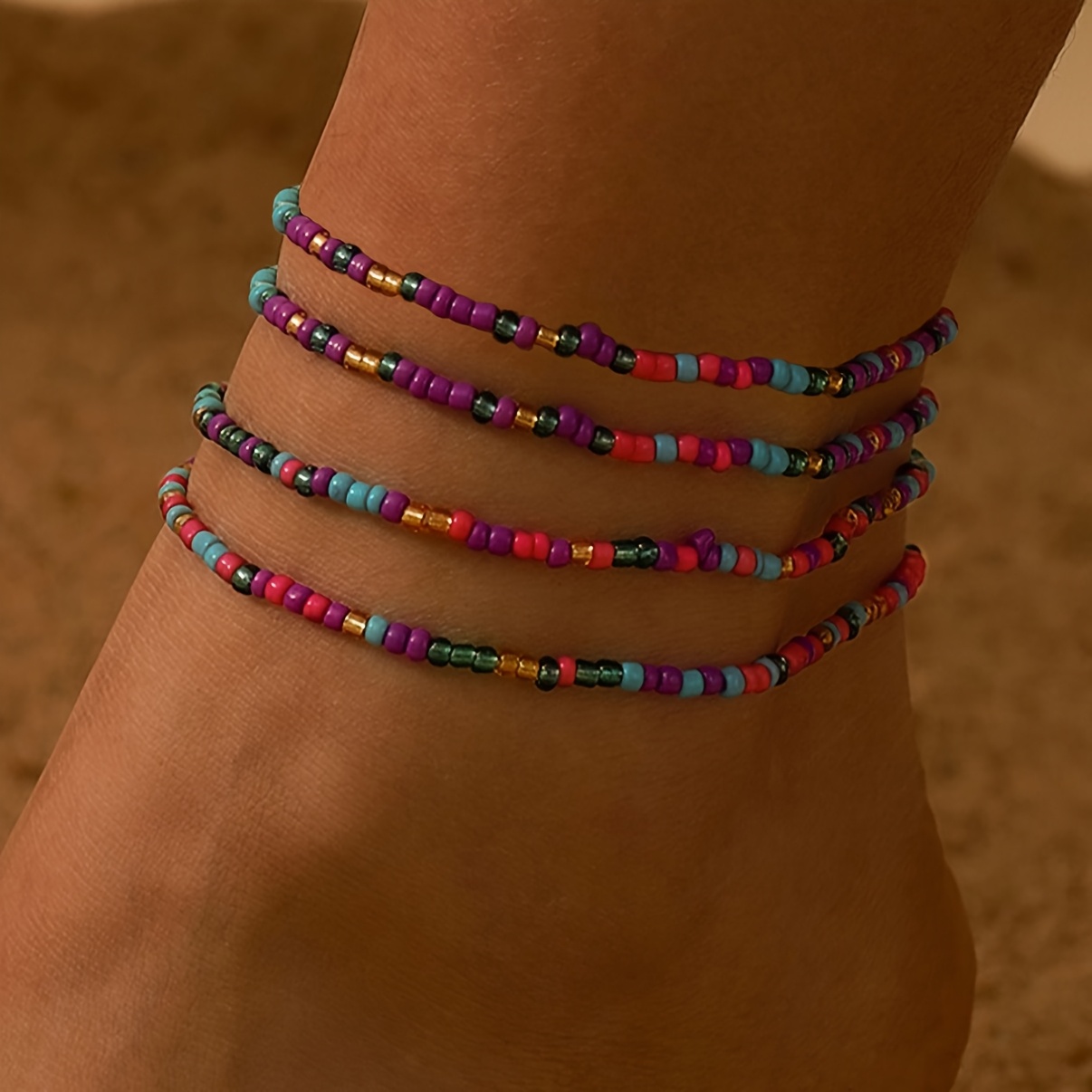 E-shop 4er-Set Mini Damen Reisperlen Stretch Seil Fußkettchen Einfaches minimalistisches Knöchelarmband für Damen Sommer Strand Accessoires