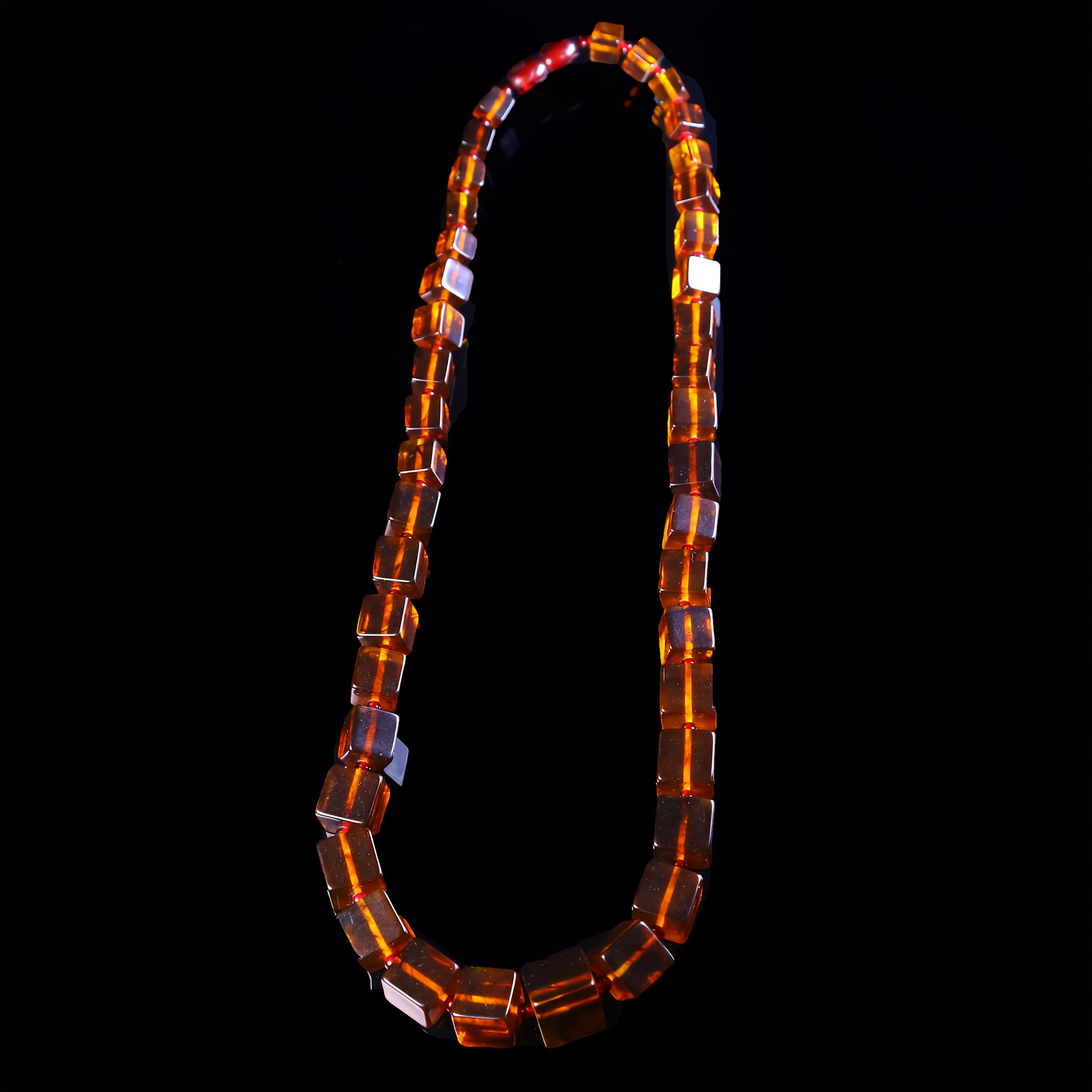 TEMU A Stylish Amber Necklace With Sugar Cube Pendant, Suitable For Men And Women, Versatile For Daily Wear, Ideal As A Birthday Gift Or Holiday