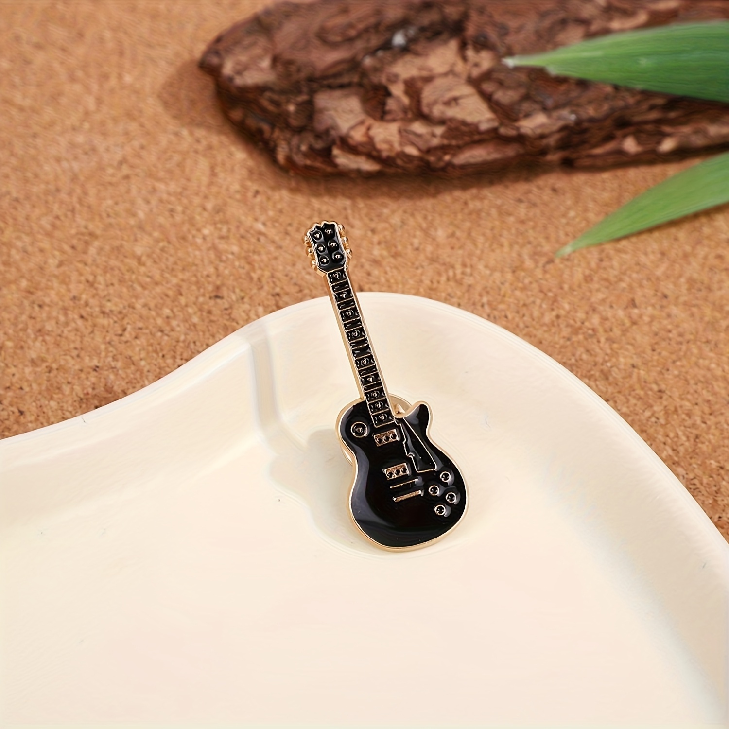 TEMU 1 Broche de , un pequeño regalo para fiestas festivas y , para broches de guitarra de mujer