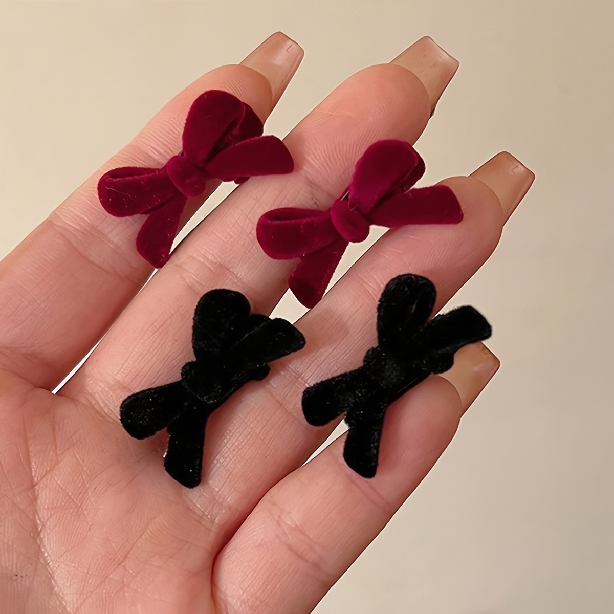 4pcs Red Hair Accessories Set: Bow Hair Clips, Small Side Bang Clips, Velvet Bow Hair Clips, Velvet Bang Clips, Duckbill Clips, Side Hair Clips