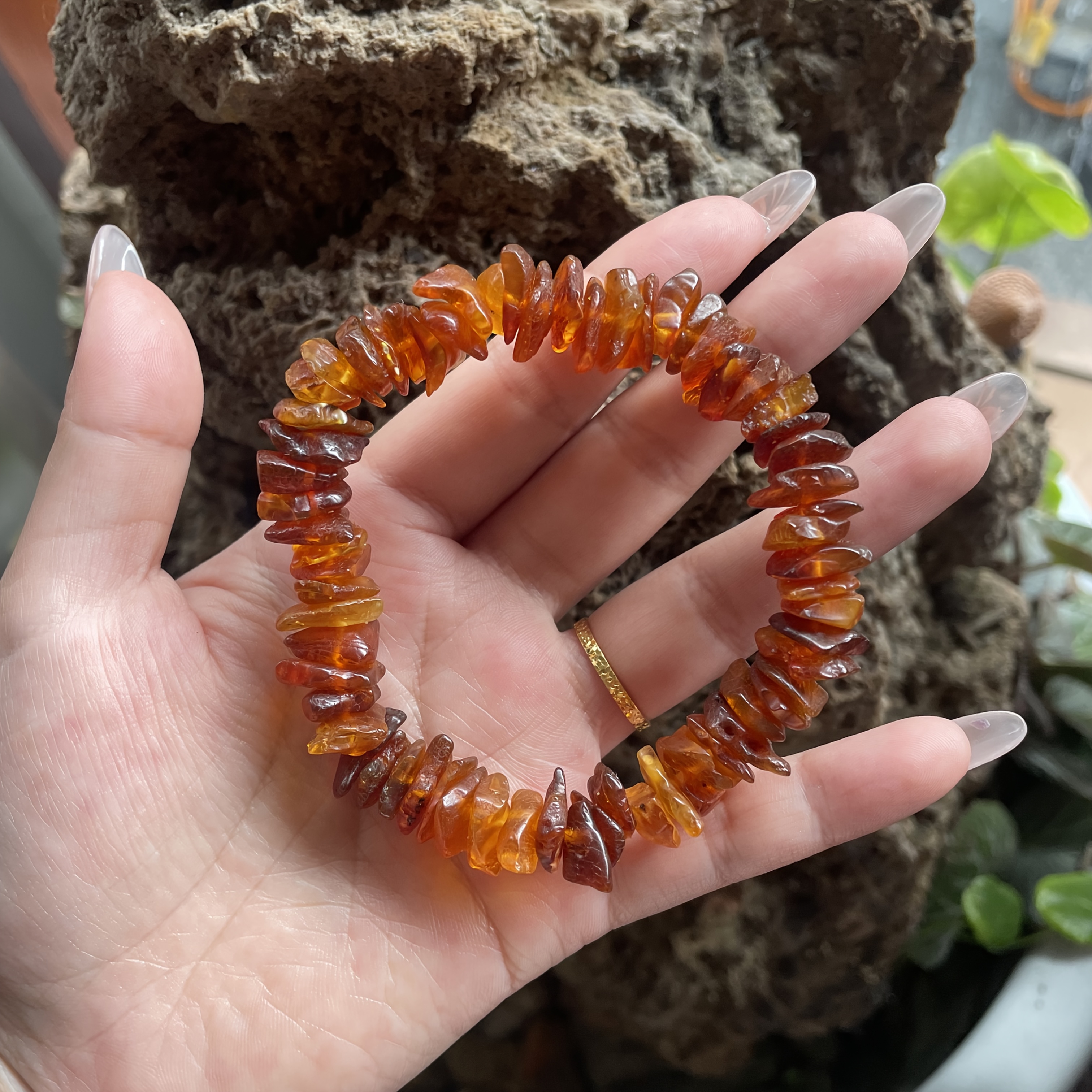A Unique Natural Amber Beaded Bracelet, Suitable For Men And Women