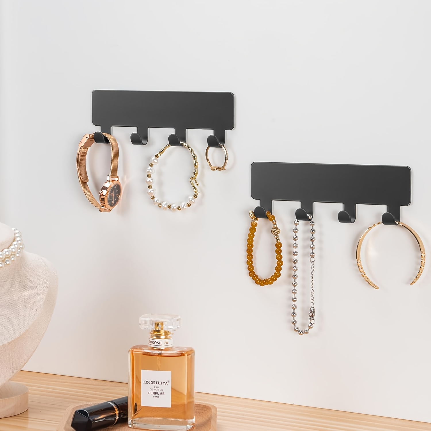 E-shop Zwei schwarze, klebrige Schlüsselhalter für die Wand - Jeder mit 8 Haken, ein moderner Schlüsselbrett-Organizer aus Metall, der einfach zu