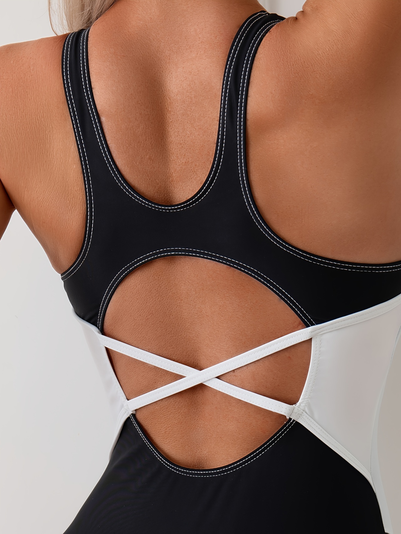 Contrast Trim V Neck Stretchy One-piece Swimsuit, Black & White U Back  Water Sport Bathing Suits, Women's Swimwear & Clothing