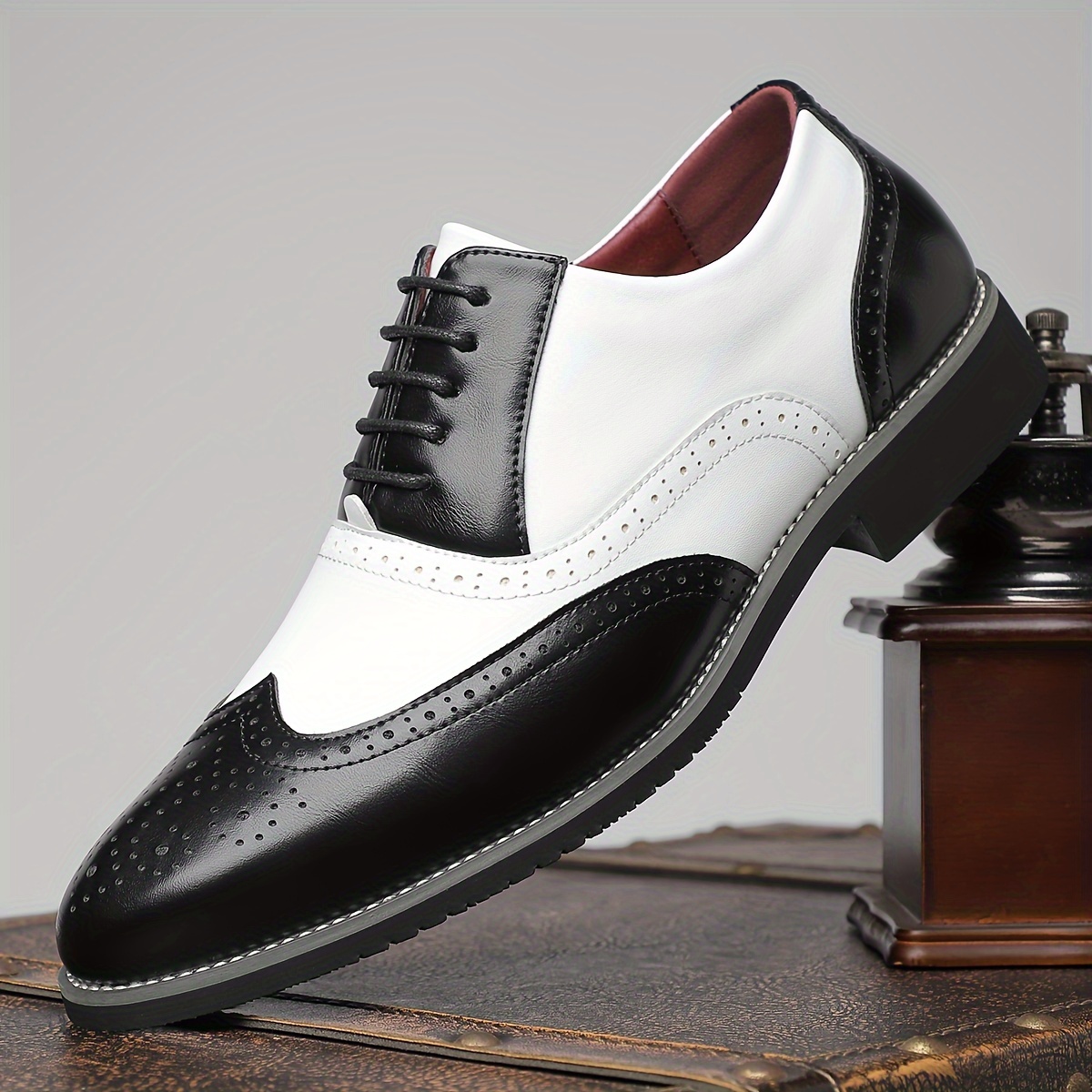 Image of Men's Loafers, Slip-on, Trendy Fashion, Business Formal Wear, Color Blocking, Pointed Toe, Low Top Shoes