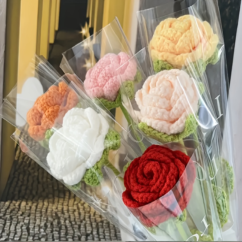 

6-pack Handmade Crochet Roses - Lifelike Knitted Flowers, No Battery Required, Featherless, Ideal For Valentine's, Day & Birthday Gifts