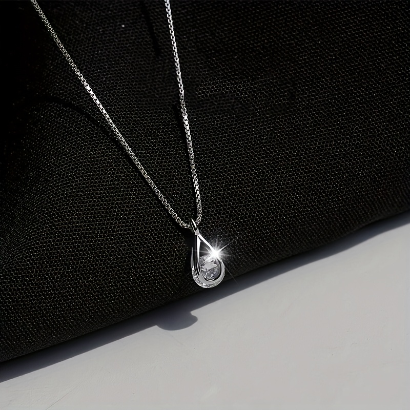 E-shop Synthetische Zirkonia Tropfen Halskette Einzigartiges Design Geometrische Damen Halskette Schlüsselbeinkette, Perfektes Jahrestags,