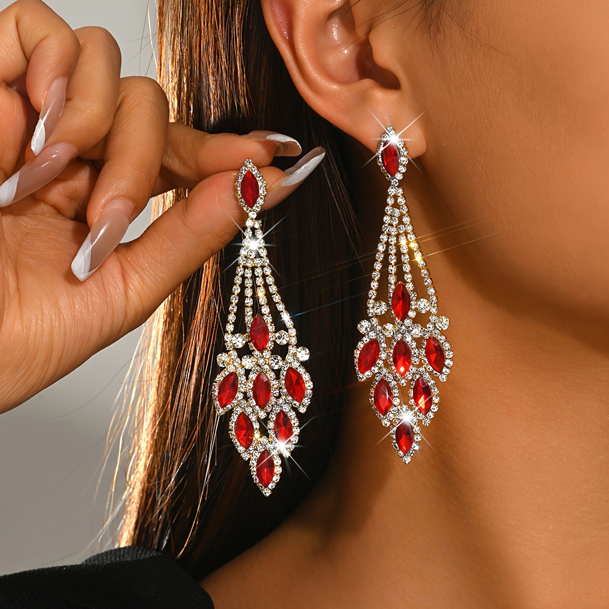 TEMU Boucles d'oreilles vintage pour femmes, design à paillettes de strass d'œil à plusieurs couches avec pompon, adaptées pour les de mariage, les