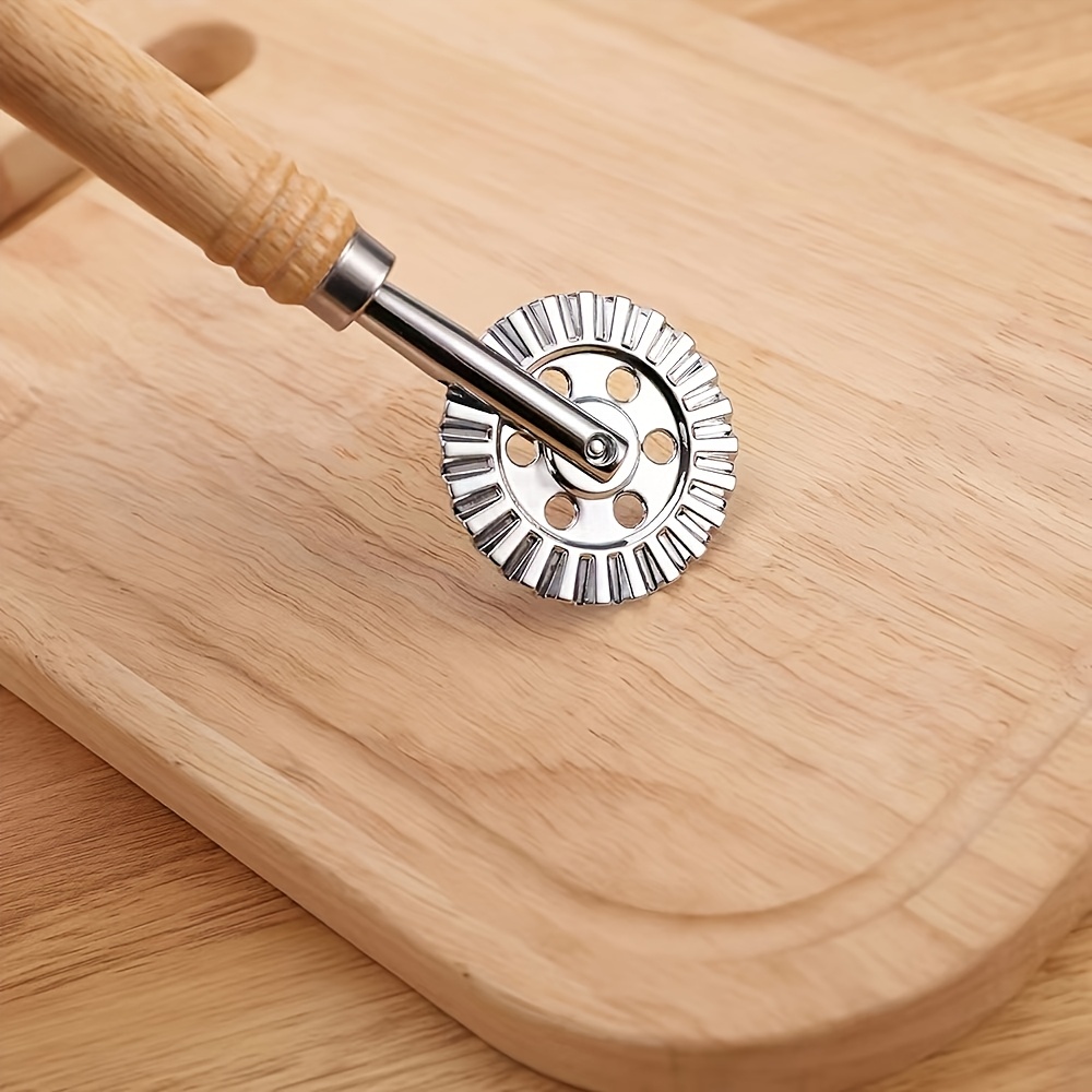 

1pc/5psc Alloy Pastry Wheel Cutter With Wooden Handle - Ideal For Pasta, , Dumplings & Layered Noodles, Kitchen Tool