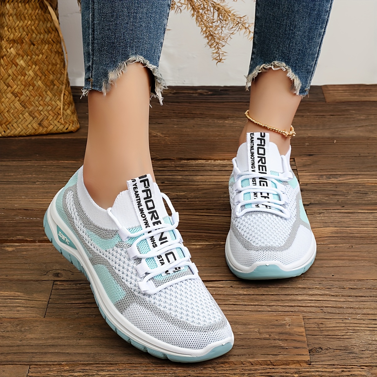 Zapatillas deportivas casuales de malla transpirable geométrica de talla grande para mujer - Ligero, con cordones, suela de espuma de PVC, para correr, viajar y uso casual, parte superior y forro de tela duradera, comodidad para todas las estaciones, esenciales para el gimnasio, ropa deportiva elegante, soporte acolchado.