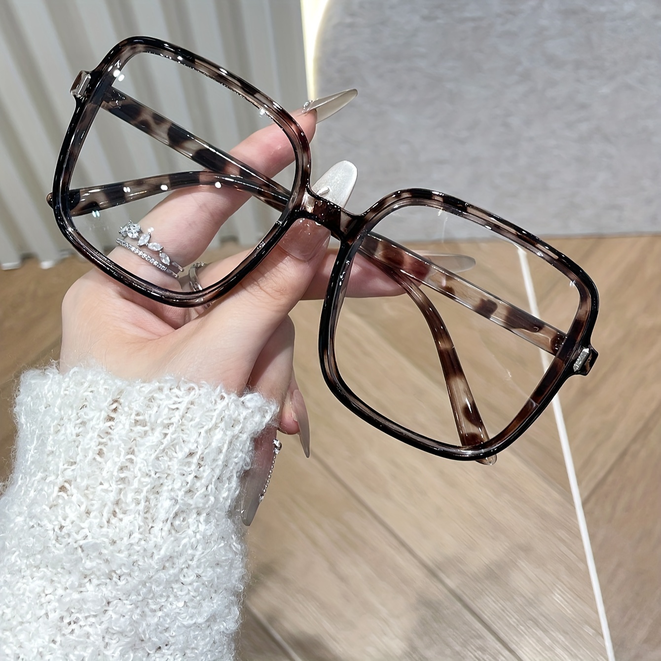1pc Women Oversized Classic Square Frame Fashion Y2k Clear Glasses For Daily Clothing Accessories
