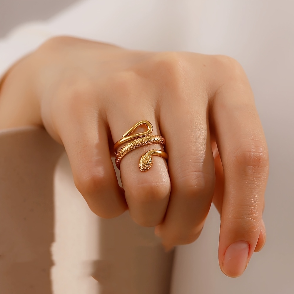 Women's Stylish Snake-Shaped Stainless Steel Ring