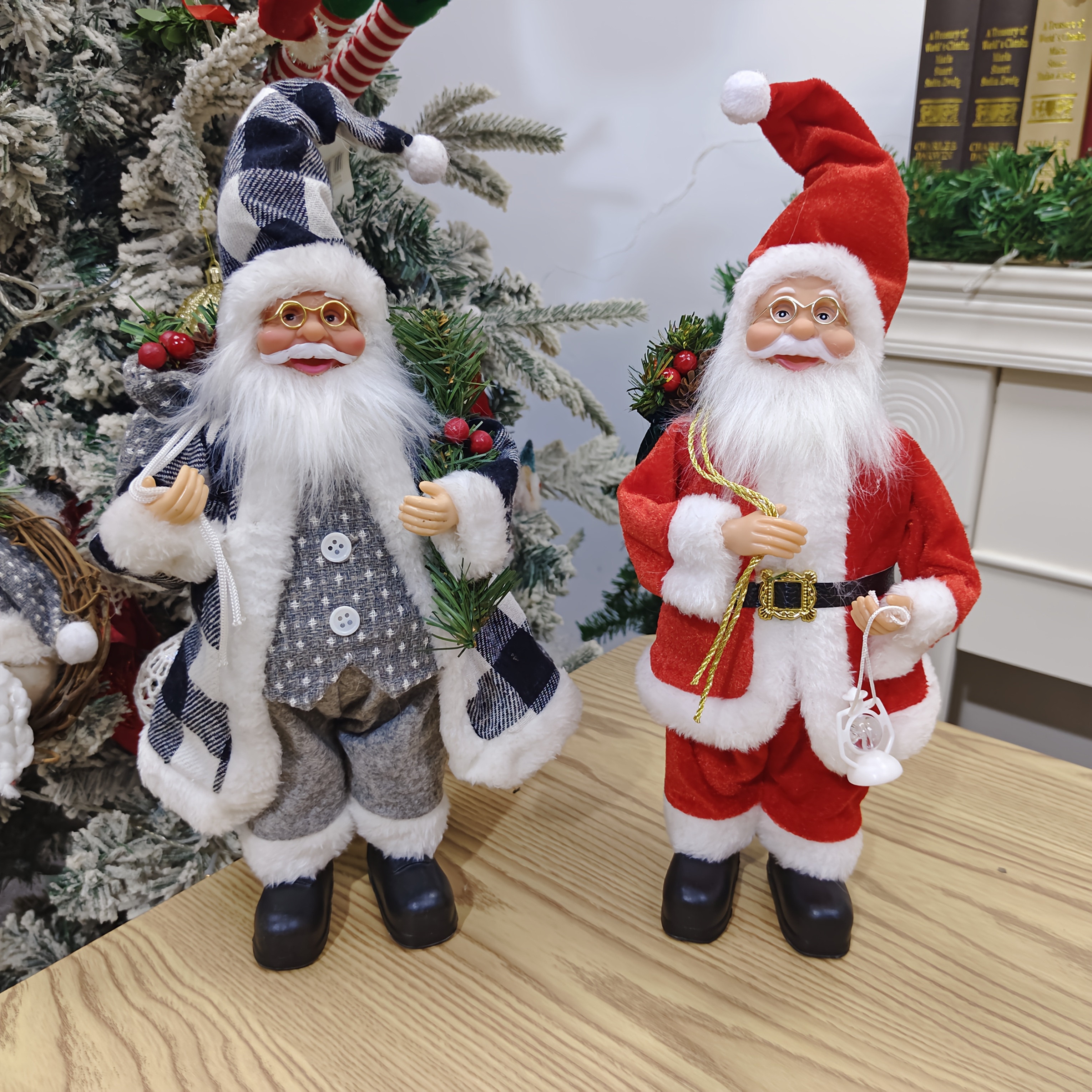 11-Inch Hoge Kerstman Verzamelbare Poppen - Twee Kleuren Beschikbaar, Perfect voor Kerst- & Nieuwjaarsdecoratie, Ideaal voor Thuis, Hotel of Tafeldecoratie