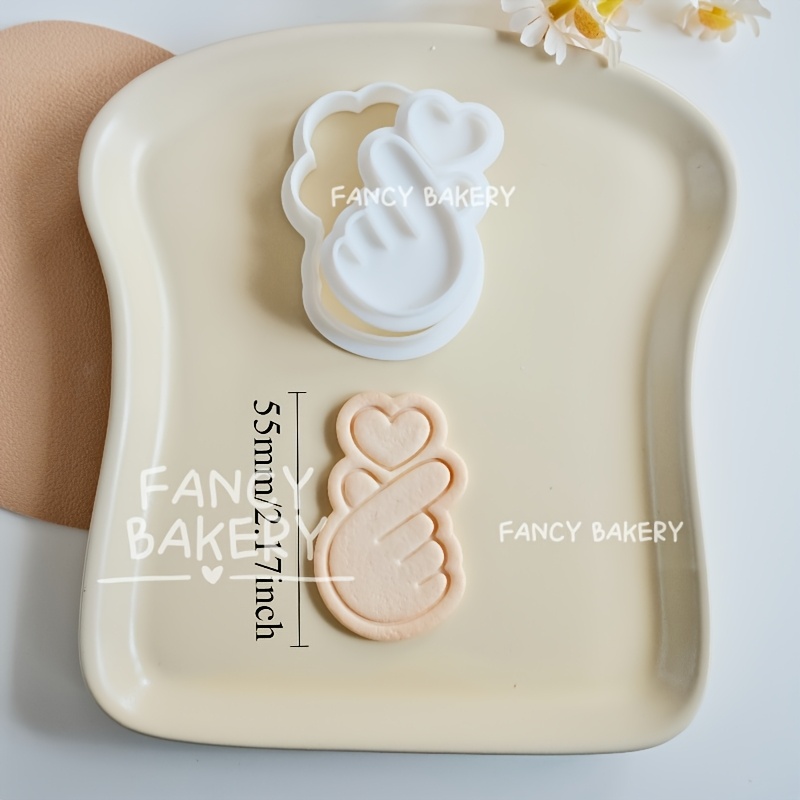 Diy Hand Heart Gesture Shape Cookie Cutters Valentine's Day Love Heart Biscuit Moulds Fondant Cake Stamps Embossers Baking Tools
