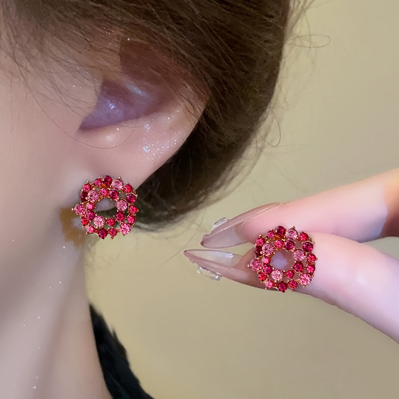 Image of 1 Pair Of Elegant, , High-end Pink Flower Fashion Earrings For Ladies, Featuring A Niche, Minimalist Style Suitable For Daily Wear And Versatile Pairing