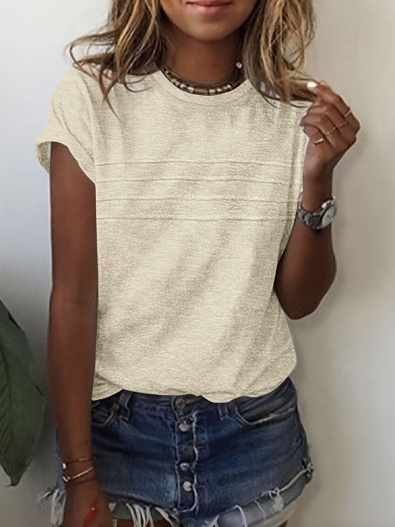 Women'S Stylish Commuting Shirt with Pleated Design at The Chest, Round Neck, And Short Sleeves.