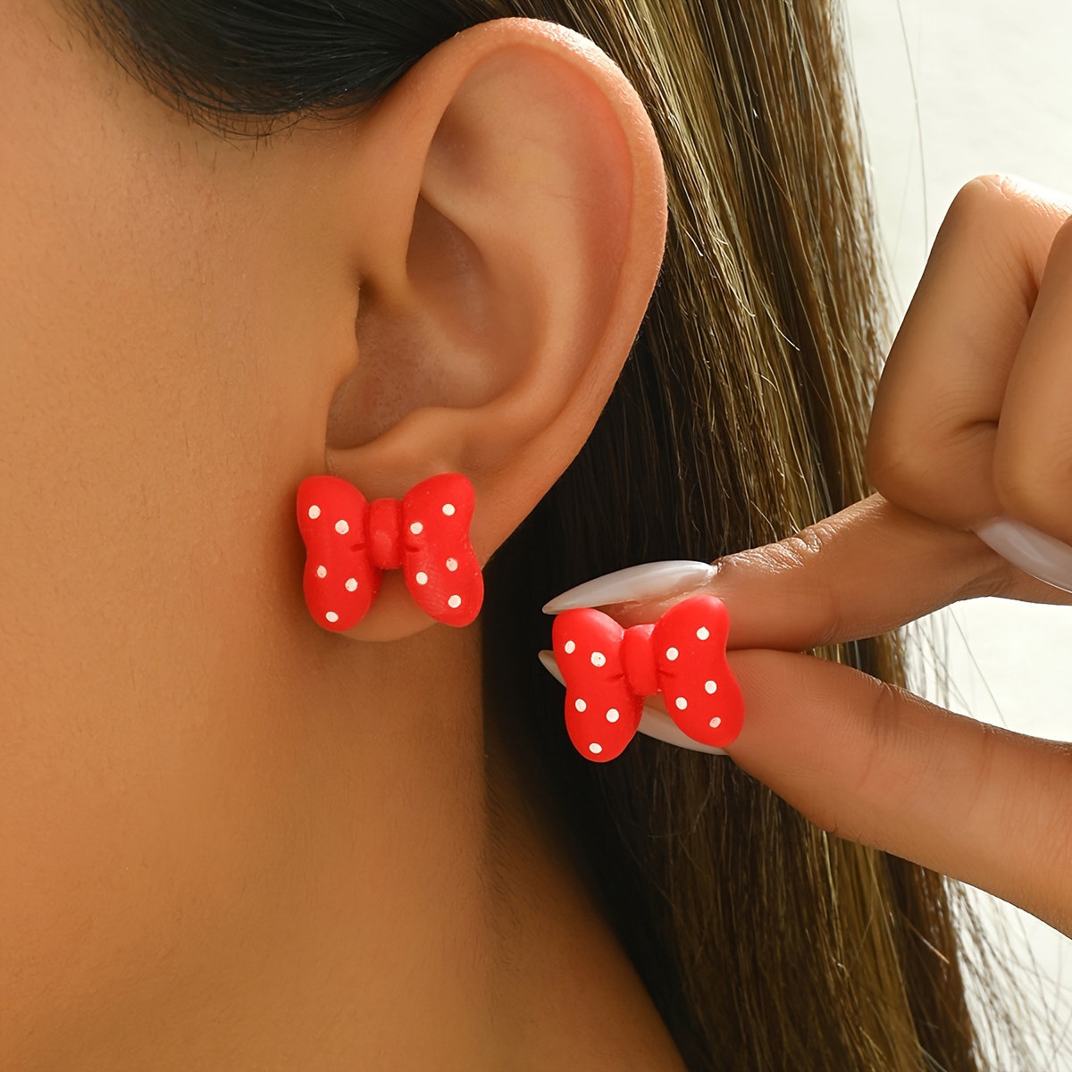

2pcs Fashion Sweet Cute Cartoon Bow Stud Earrings For Women