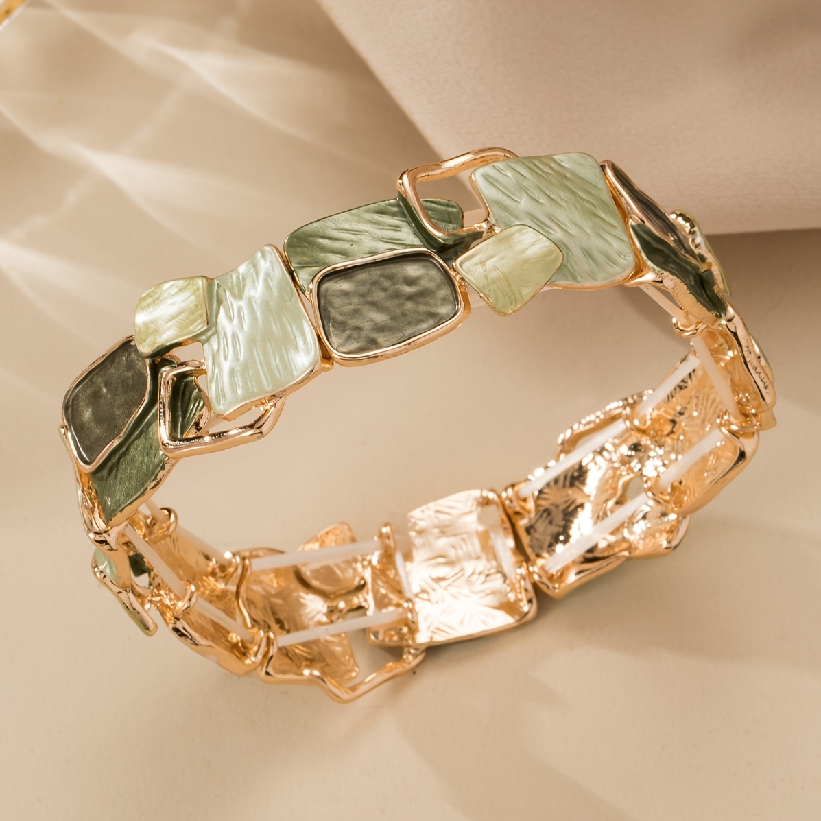 Image of 1pc Unique Drip Glazed Alloy Elegant Geometric Bracelet, Women's Vintage Style Fashion Telescopic Bracelet For Leisure And Party, Daily Wear, Vacation, Party, Date, Gift