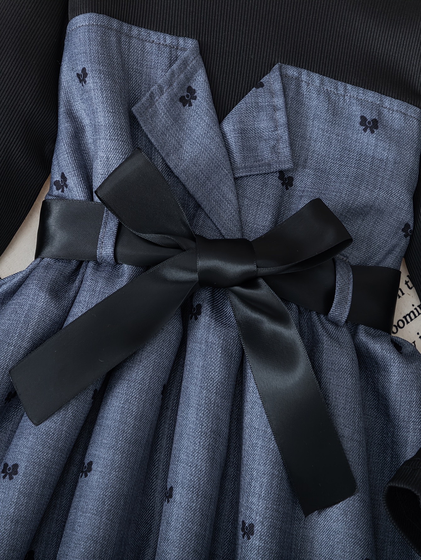 girls elegant long sleeve a line dress with bow heart print dark grey black white puff sleeve bow back   formal casual attire machine washable party wedding outfit   two piece design with contrast trim round neck a line silhouette for young girls casual to formal occasions Product details 1