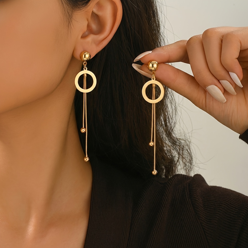 TEMU 1 Pair Of Autumn/winter Women's Fashion Dangle Earrings, Simple Ins-style Geometric Hollow Hoop With Metallic Round Snake Chain, Long With Bead