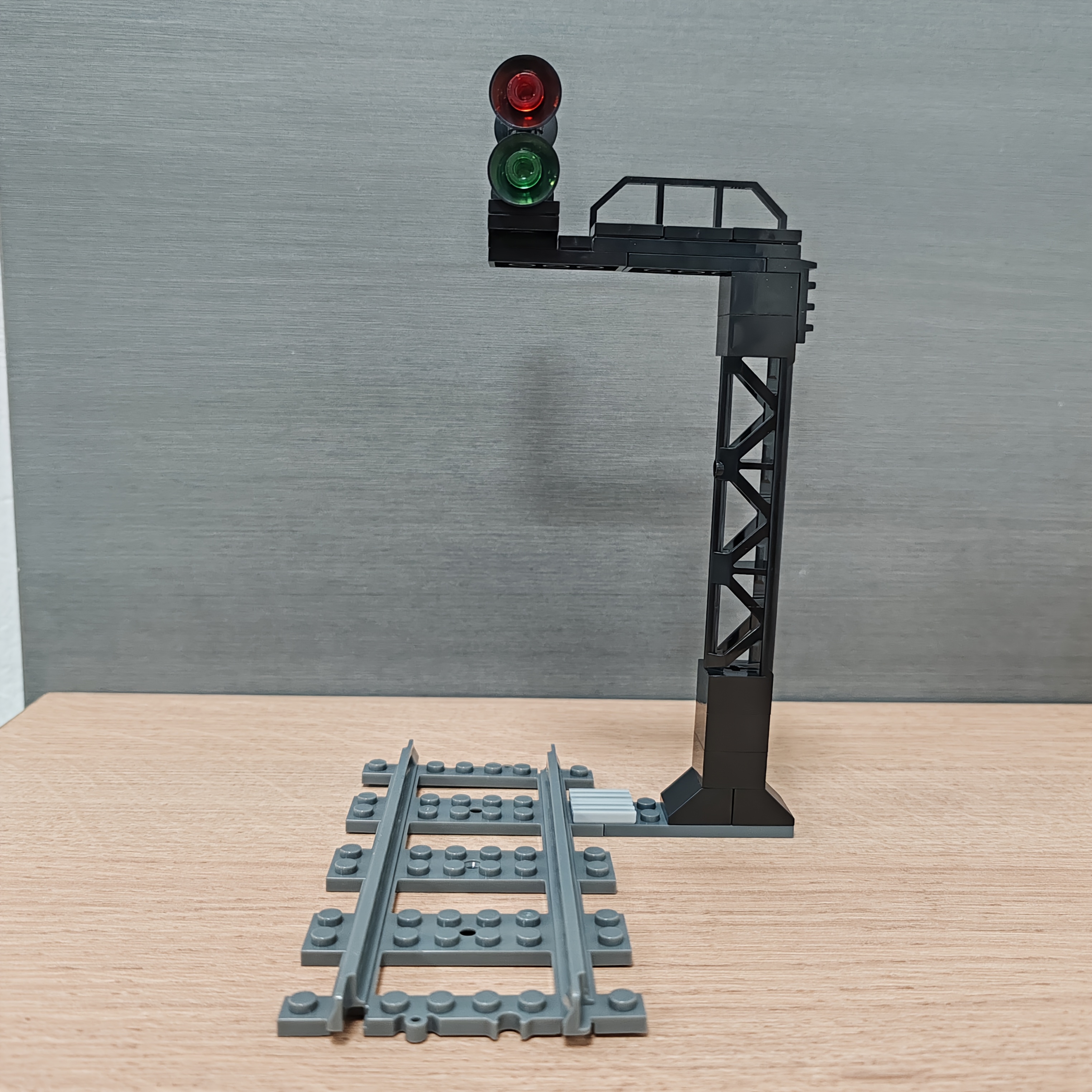 Image of Moc Building Blocks, Transit , Trains And Railway Signal Lights, City Series, Road Traffic , Assembled Toy Models, Compatible Brand Particles Christmas Gifts